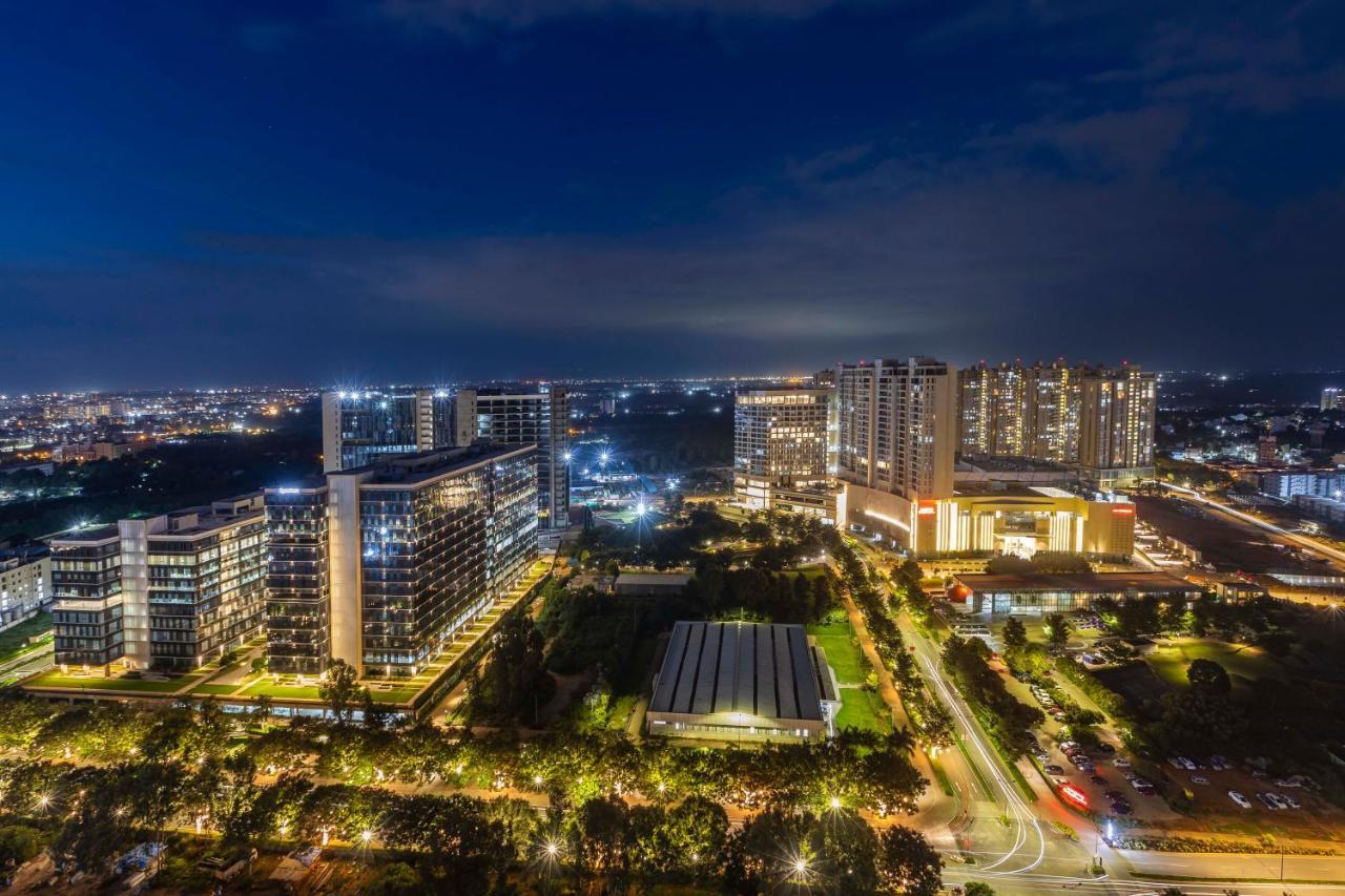 The Leela Bhartiya City Bengaluru Extérieur photo