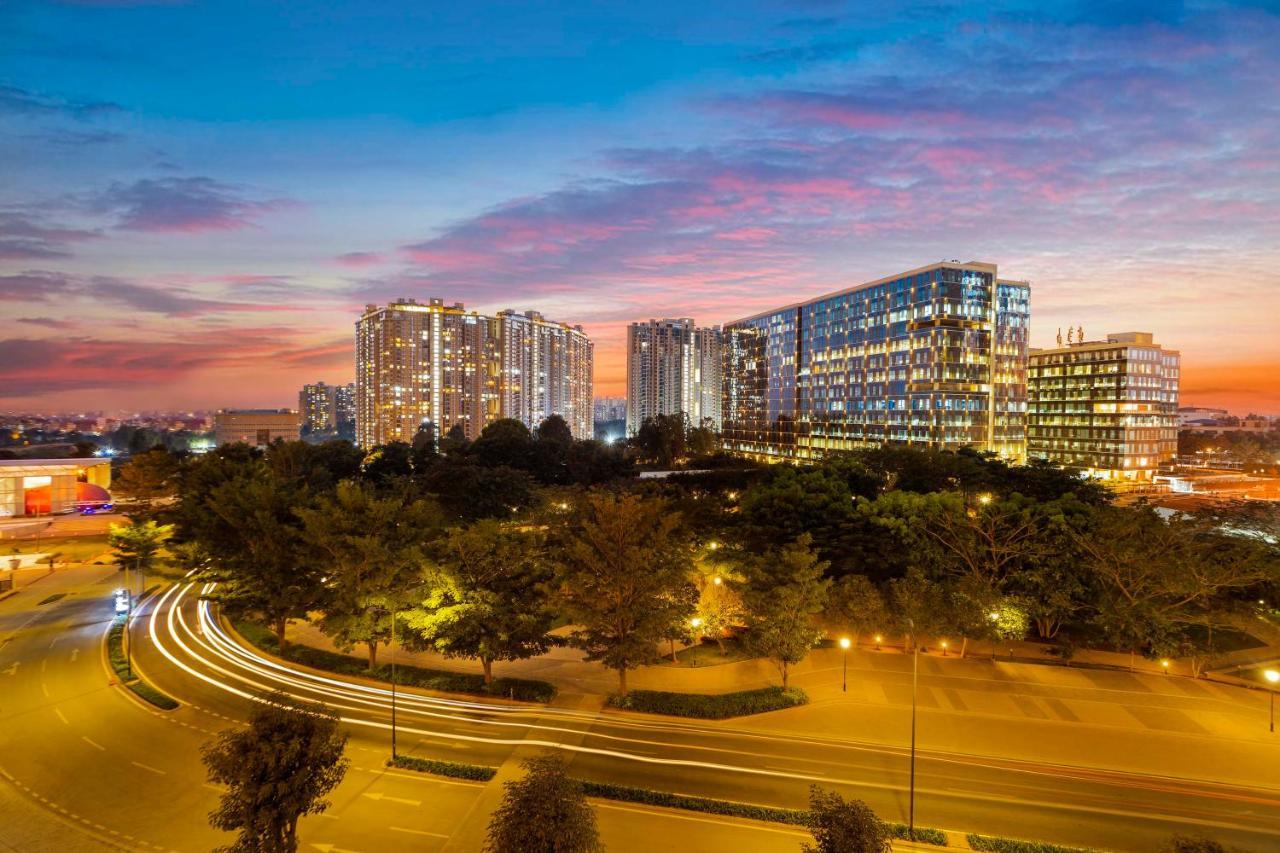 The Leela Bhartiya City Bengaluru Extérieur photo